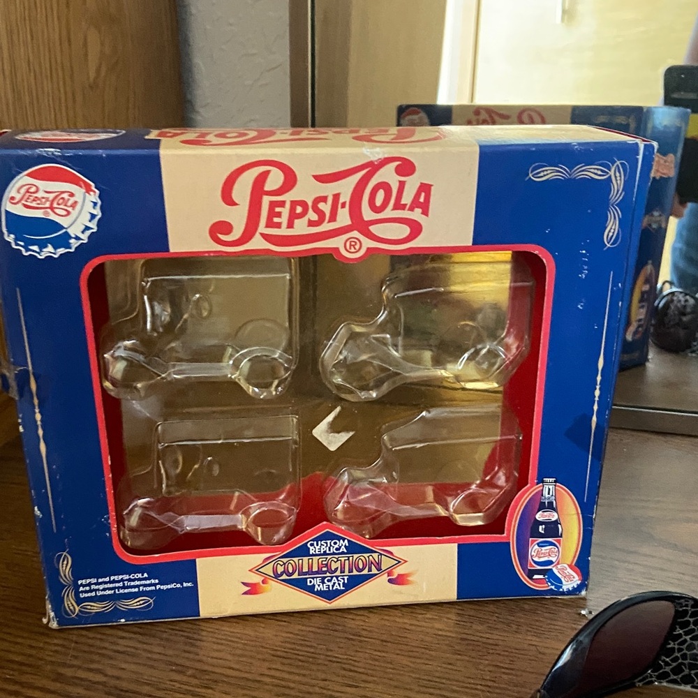 Pepsi-Cola Glass Car Set Box without set. Box only.